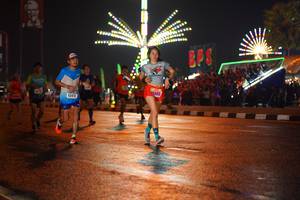 BIB: 452, 42412
                            <button type="button" onclick="openModal(16207350)" class="btn btn-primary btn-sm float-right btn-popup" data-toggle="modal" data-target=".modal-high-quality">
                        <i class="fas fa-shopping-cart"></i> Add to Cart
                    </button>
                                            <button type="button" onclick="isThisMe(16207350, true)" class="btn btn-success btn-sm float-right btn-popup btn-isme hidden" data-toggle="tooltip" data-placement="bottom" title="นี่คือรูปของคุณใช่ไหม คลิกที่นี่เพื่อเอาเข้าอัลบั้ม">
                        <i class="fas fa-plus"></i> Add to album
                    </button>
                    <button type="button" onclick="isThisMe(16207350, false)" class="btn btn-warning btn-sm float-right btn-popup btn-isnotme hidden">
                        <i class="fas fa-ban"></i> Remove from album
                    </button>